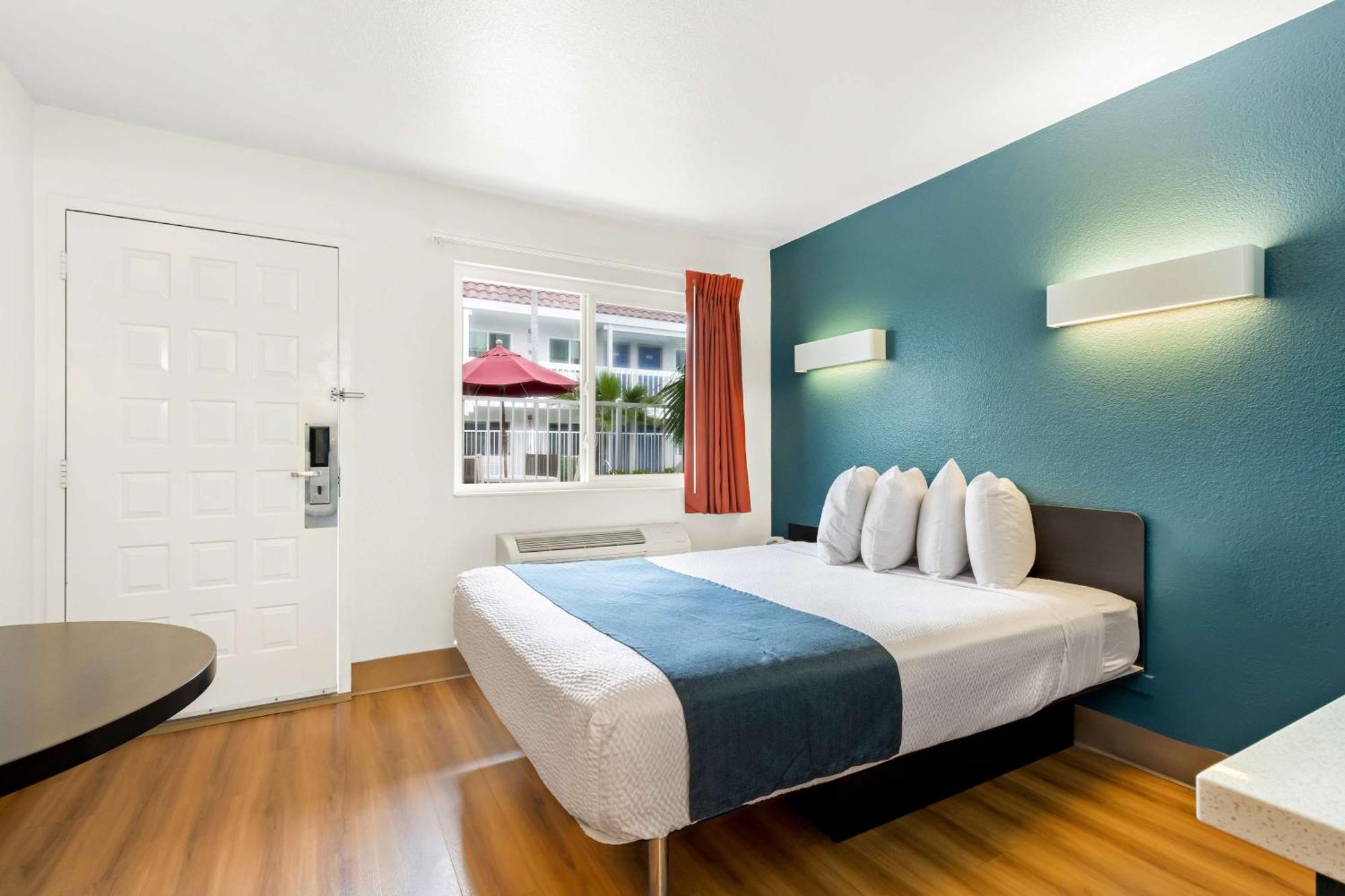 Studio 6 Suites Carpinteria, Ca Santa Barbara South 외부 사진